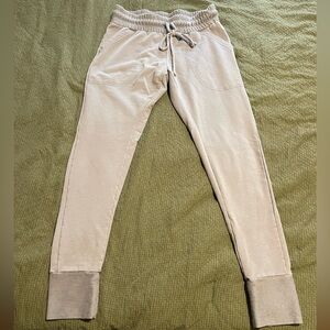 Free People grey women’s skinny joggers